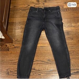 GAP Women's Black Skinny Jeans with Faded Wash